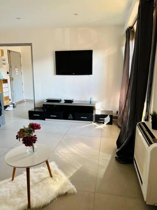 Charmant T2 55M2 4P Circuit Du Castellet /Plages Le Beausset Ngoại thất bức ảnh